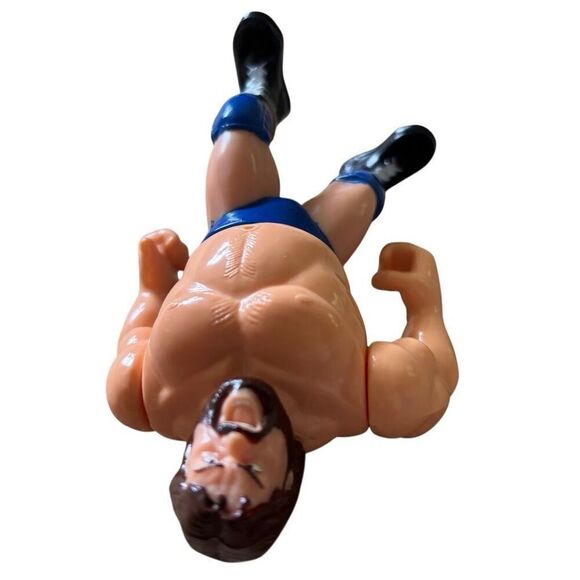 Hacksaw Jim Duggan Series 2 WWF 1991 Hasbro Wrestling Action Figure - Picture 3 of 6